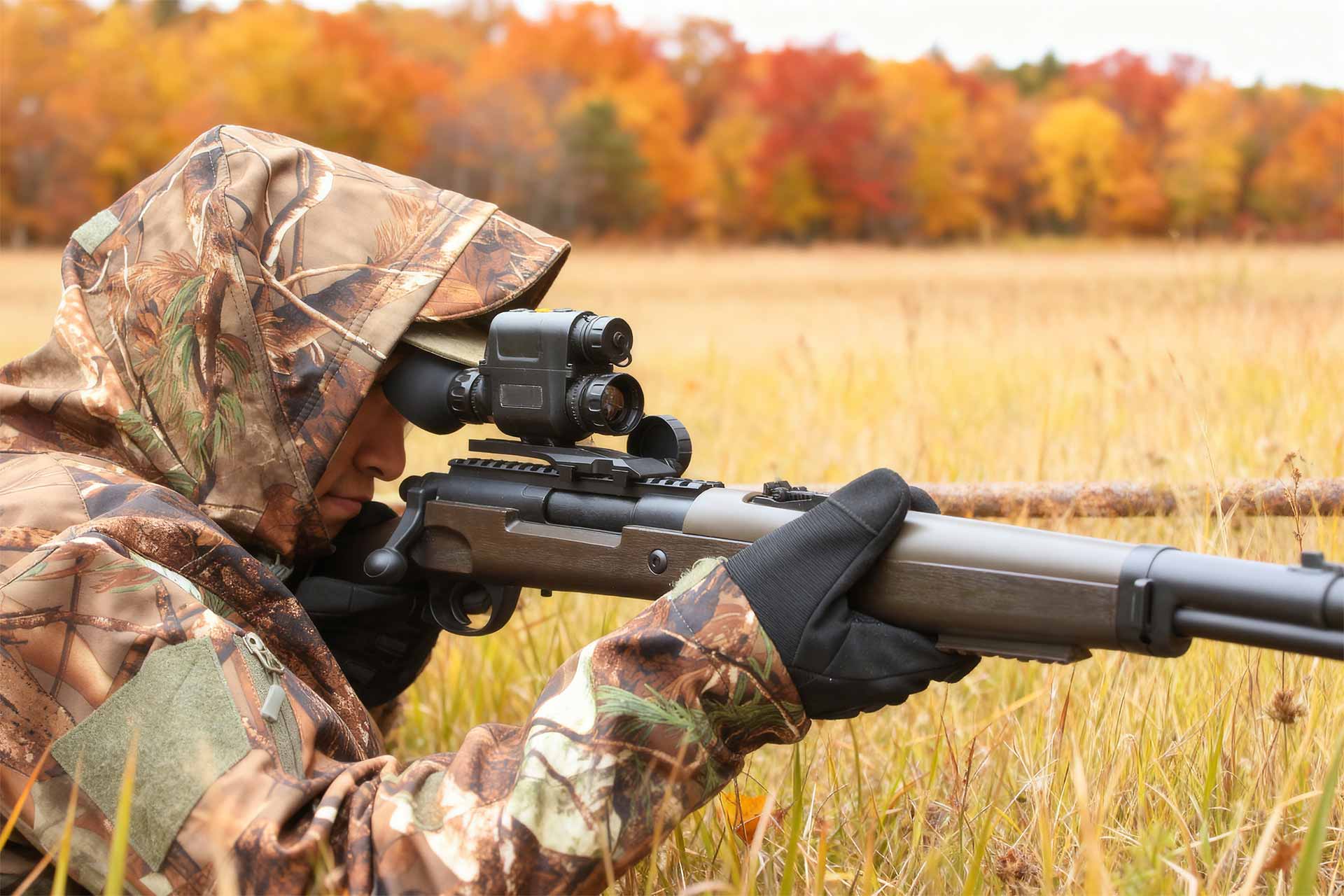 head-mounted thermal monocular use on rifle